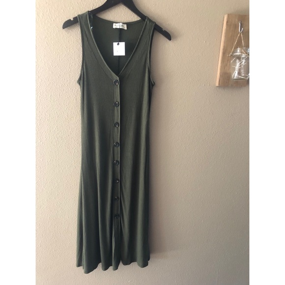 Button Down Midi Dress - Picture 4 of 6